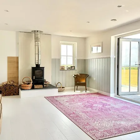 Seawynds Family Sleeps 13 With Far Reaching Sea Views * Mawgan Porth